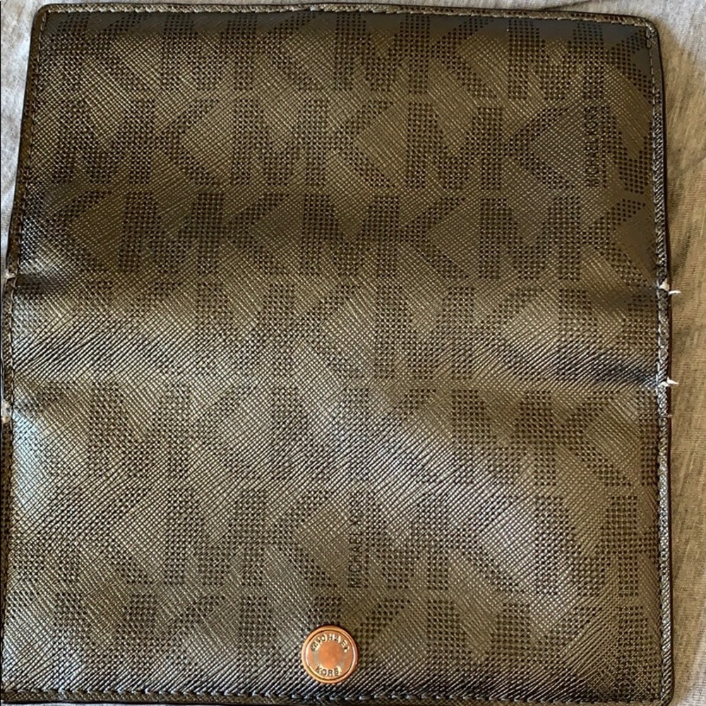 Michael Kors Wallet Used